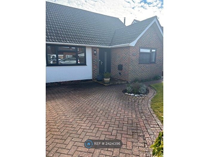 2 Bedroom Bungalow To Rent In East View Fields, Plumpton Green, Lewes, BN7