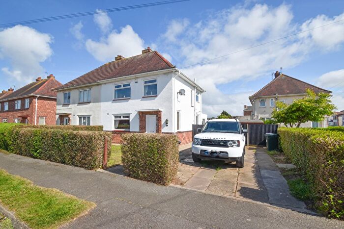 3 Bedroom Semi-Detached House For Sale In Eudo Road, Winthorpe, PE25