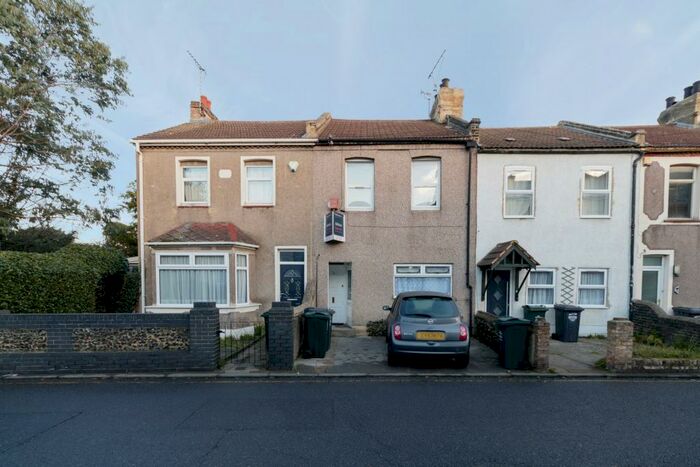 1 Bedroom Flat To Rent In High Street, Swanscombe, DA10