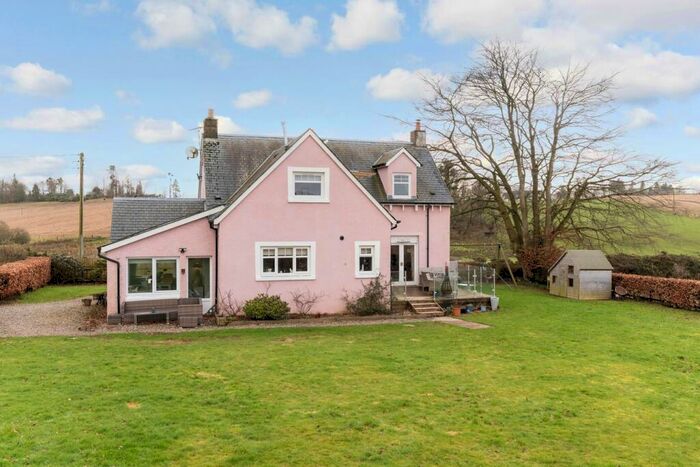3 Bedroom Cottage For Sale In Dunblane, FK15