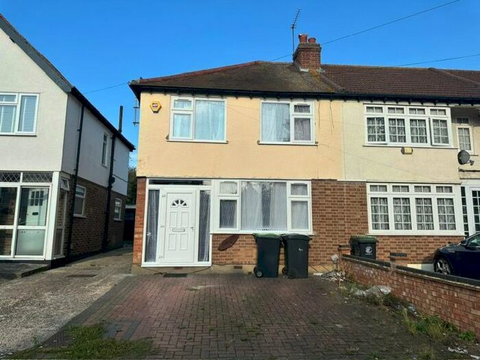 3 Bedroom Semi-Detached House To Rent In Roding Road, Loughton, IG10