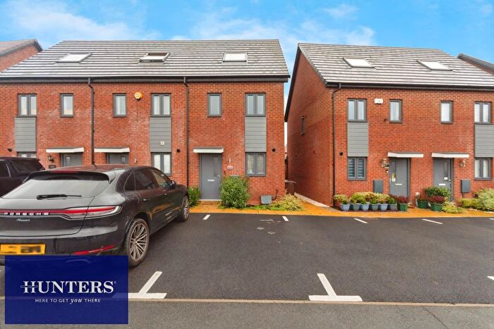 3 Bedroom End Terrace House For Sale In Handford Crescent, Shirley, Solihull, B90