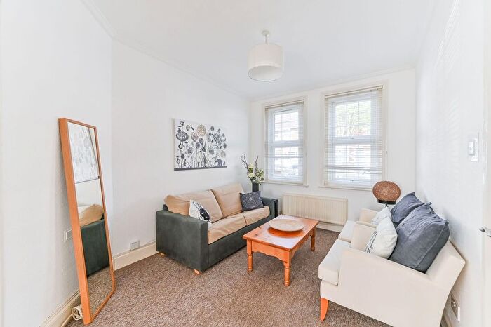 2 Bedroom Terraced House To Rent In Cowper Avenue, Sutton, SM1