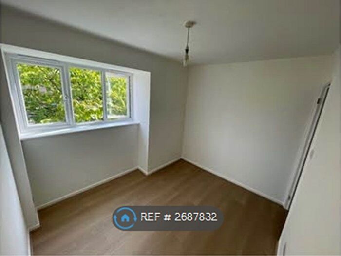 1 Bedroom Flat To Rent In St. Philips Drive, Evesham, WR11