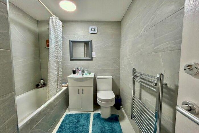 1 Bedroom Property To Rent In Rolvenden Place, London, N17