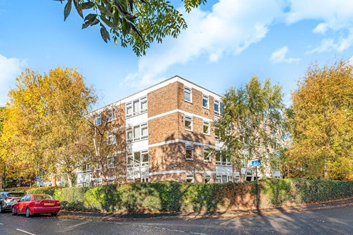 2 Bedroom Flat For Sale In Old Church Lane, Perivale, Greenford, UB6