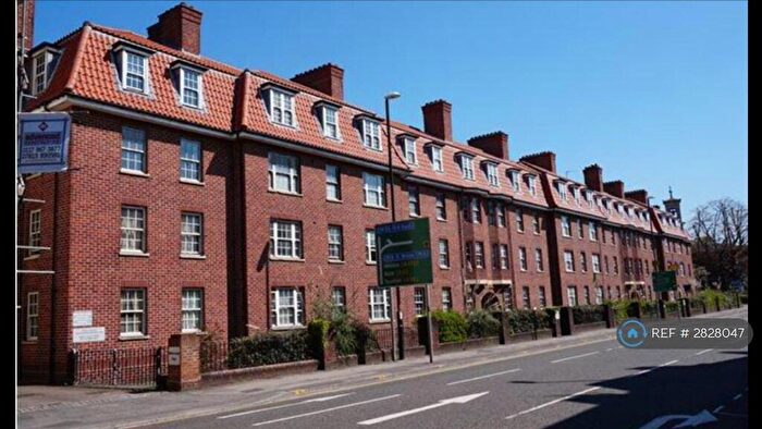 3 Bedroom Flat To Rent In Hotwell Road, Bristol, BS8