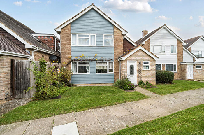 5 Bedroom Detached House For Sale In Avocet Walk, Gosport, Hampshire, PO13