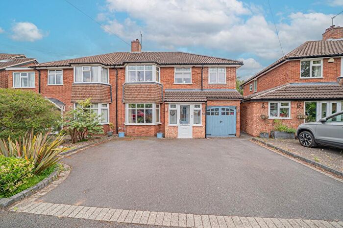 4 Bedroom Semi Detached House For Sale In Henley Crescent, Solihull, B91