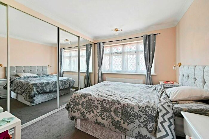 3 Bedroom End Of Terrace House To Rent In Morrison Road, Barking, IG11