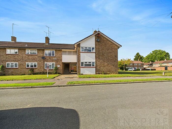 2 Bedroom Maisonette For Sale In Shackleton Road, Crawley, RH10