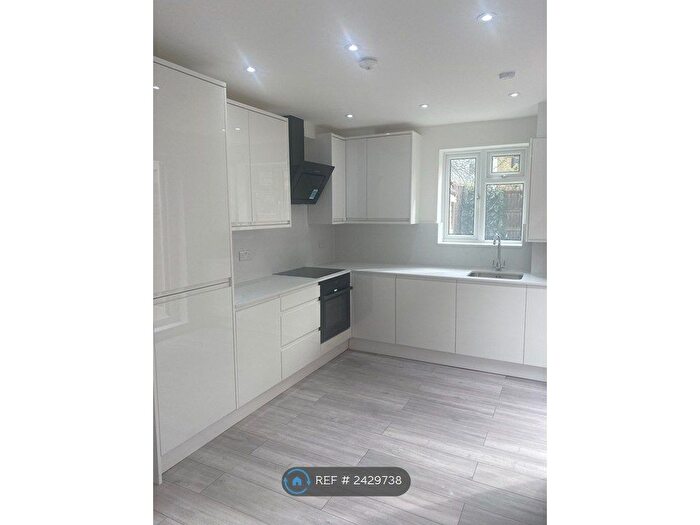 4 Bedroom Terraced House To Rent In Liddington Road, London, E15