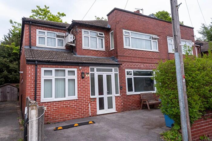6 Bedroom Detached House For Sale In Castleton Road, Salford, M7