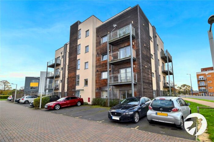 2 Bedroom Flat To Rent In Bennett Place, Dartford, Kent, DA1