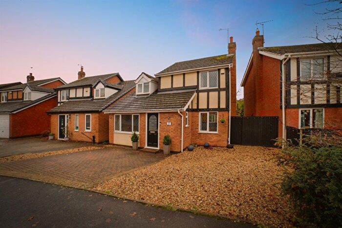 4 Bedroom Detached House For Sale In Shetland Road, Tibshelf, Alfreton, DE55