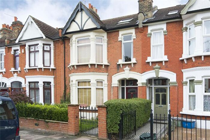 5 Bedroom Terraced House To Rent In Herongate Road, London, E12