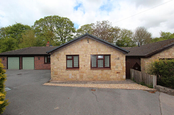 3 Bedroom Bungalow To Rent In Cae Fron, Denbigh, Denbighshire, LL16
