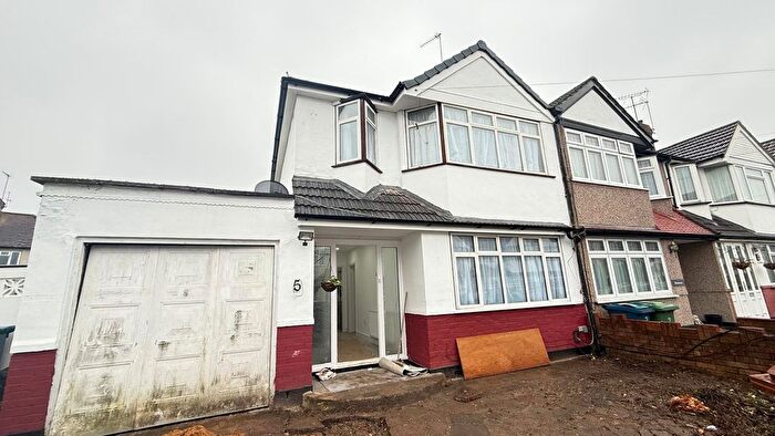 3 Bedroom Semi Detached House To Rent In Brook Drive, Harrow, Greater London, HA1