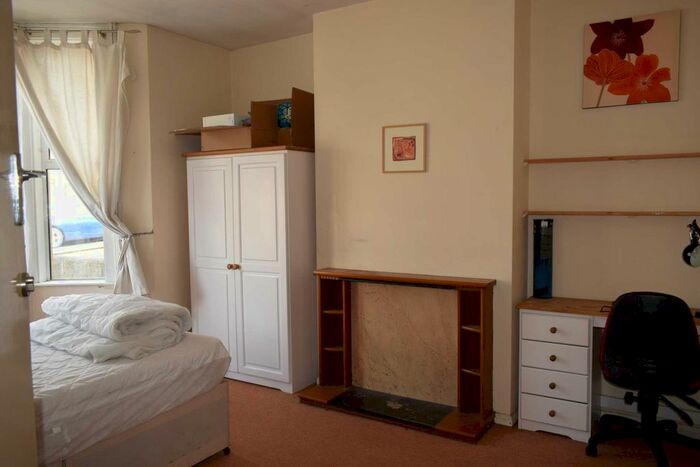 5 Bedroom Terraced House To Rent In King Edward Road, Bath, BA2