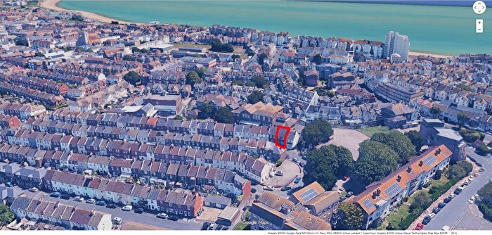 3 Bedroom Terraced House To Rent In Melbourne Road, Eastbourne, BN22