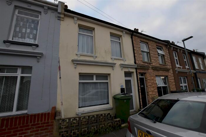 2 Bedroom Terraced House To Rent In Winchelsea Road, Hastings TN35