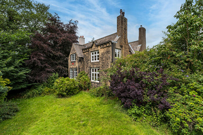 4 Bedroom Detached House For Sale In Morton Lane, East Morton, West Yorkshire, BD20