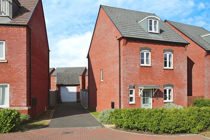 4 Bedroom Detached House For Sale In Richard Walker Way, Cawston, Rugby, CV22