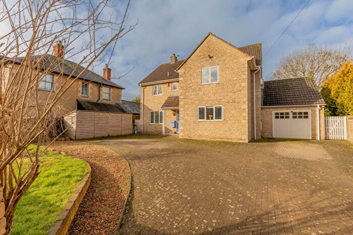 4 Bedroom Detached House For Sale In Lea, Malmesbury, SN16