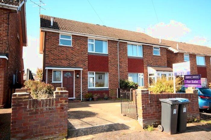 3 Bedroom Semi-Detached House To Rent In Robin Hood Road, Knaphill, Woking, GU21