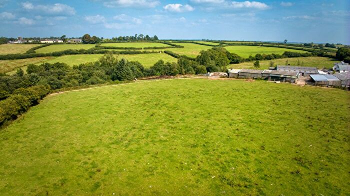 5 Bedroom Detached House For Sale In Barn At Eastyard Farm, Ashreigney, EX18