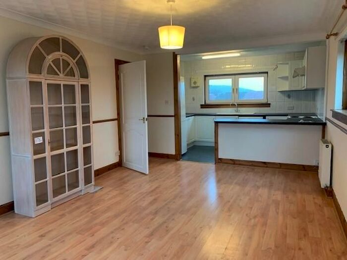 2 Bedroom Flat To Rent In Aurs Road, Glasgow, G78