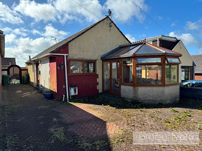 2 Bedroom Bungalow For Sale In Maes Y Bryn, Tonyrefail, Rhondda Cynon Taff, CF39