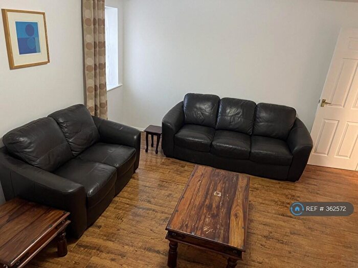 1 Bedroom Flat To Rent In Chequers Close, London, NW9