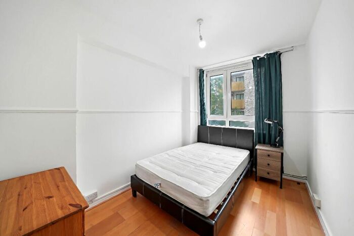 3 Bedroom Flat To Rent In Flat, Swallowfield, Munster Square, London, NW1