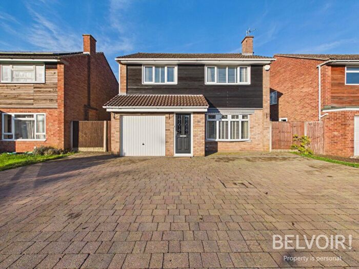 4 Bedroom Detached House For Sale In Clevedon Avenue, Stafford, ST17