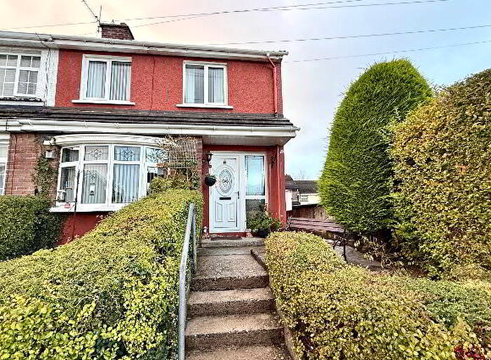 4 Bedroom Semi-Detached House For Sale In Norcross Street, Derry, BT48