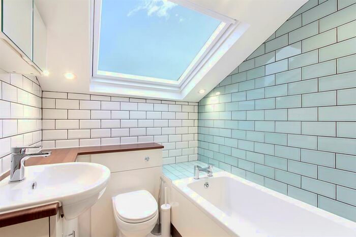 1 Bedroom Flat To Rent In Dagmar Road, London, SE5