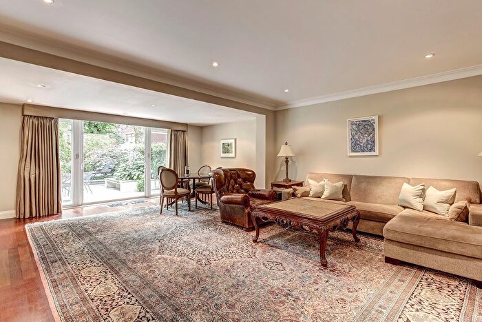 4 Bedroom Terraced House To Rent In The Marlowes, St John's Wood, London, NW8