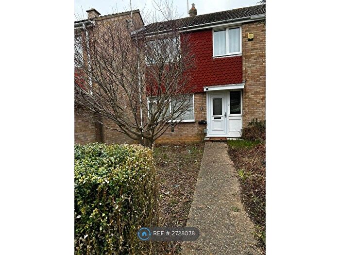 3 Bedroom Terraced House To Rent In Handcross Road, Luton, LU2
