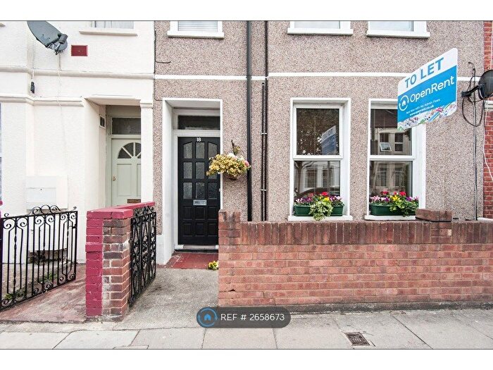 2 Bedroom Flat To Rent In Gilbey Road, London, SW17
