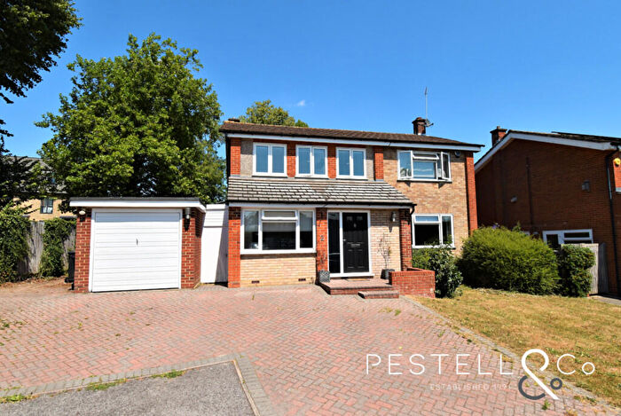 4 Bedroom Detached House For Sale In Maple Spring, Bishop's Stortford, CM23