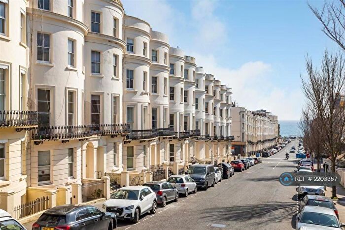 2 Bedroom Flat To Rent In Lansdowne Place, Hove, BN3