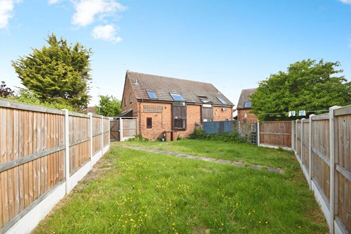 1 Bedroom Mews For Sale In Rubens Gate, Chelmsford, Essex, CM1