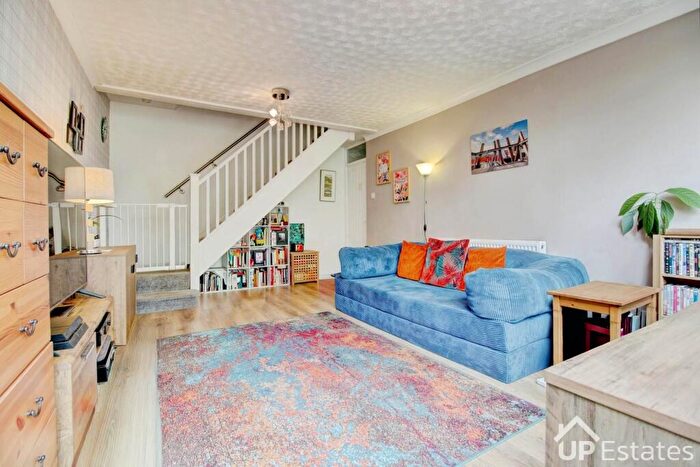2 Bedroom Duplex For Sale In William Mccool Close, Binley, Coventry, CV3