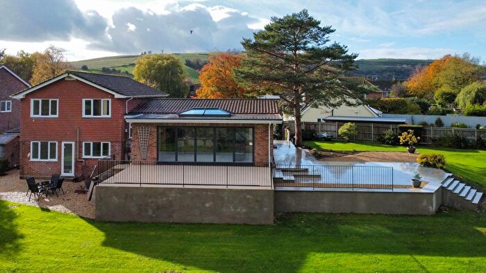 4 Bedroom Detached House For Sale In The Glebe, Shroton, DT11