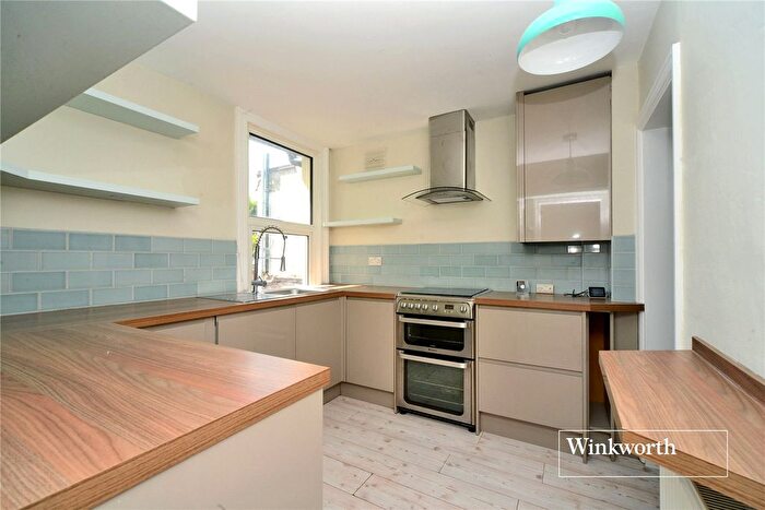 1 Bedroom Flat To Rent In Cheam Common Road, Worcester Park, KT4