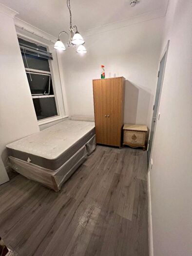 Studio To Rent In Fortune Gate, Willesden, London, NW10