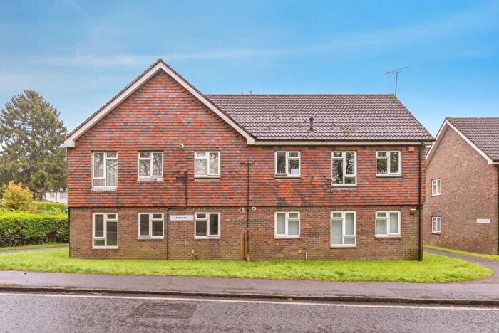 1 Bedroom Flat For Sale In Durrants Road, Rowlands Castle, Hampshire, PO9