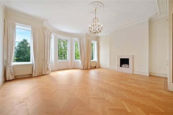 3 Bedroom Property To Rent In Stanley Gardens, London, W11