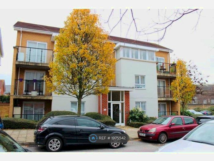 2 Bedroom Flat To Rent In Erebus Drive, London, SE28